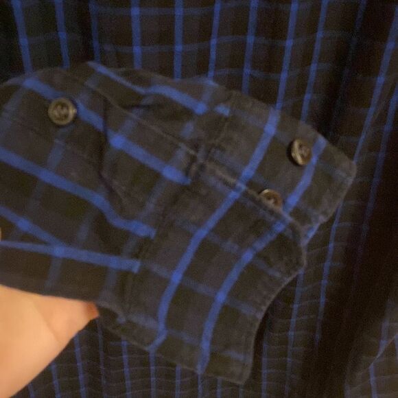 Axist Men’s Button Up Blue and Black Plaid Shirt Medium - Picture 6 of 7
